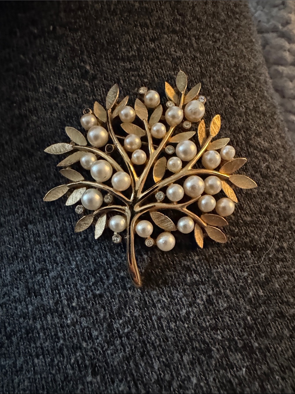Crown trifari Gold Leaf Tree Brooch with Pearls